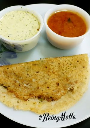 A picture of Red Rice Onion Dosa.