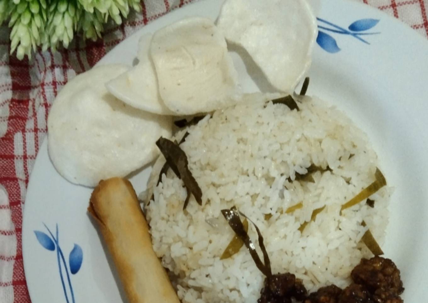 77. Nasi Gurih Daun Jeruk