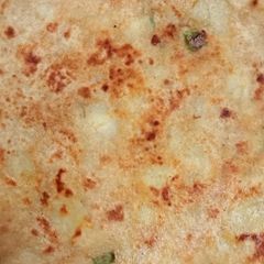 A picture of Aloo ka paratha.