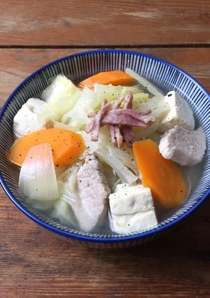 #電鍋料理 懶人蔬菜豆腐湯 的食譜成品照片