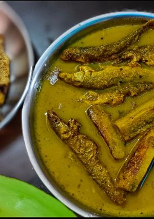 কাঁচা কলা দিয়ে চারা বাটার ঝোল(kancha kola diye batar jhol recipe in Bengali) রেসিপির প্রধান ছবি