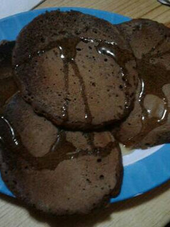 Una foto de Panqueques de chocolate y café