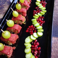A picture of Beetroot Rice Roll.