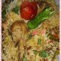 A picture of Chicken biryani.