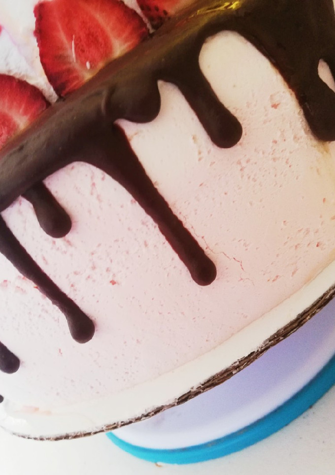 Una foto de Pastel de dos sabores con cheesecake de Oreo