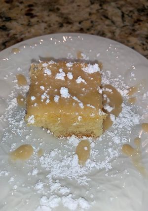 A picture of Lemon Brownies.