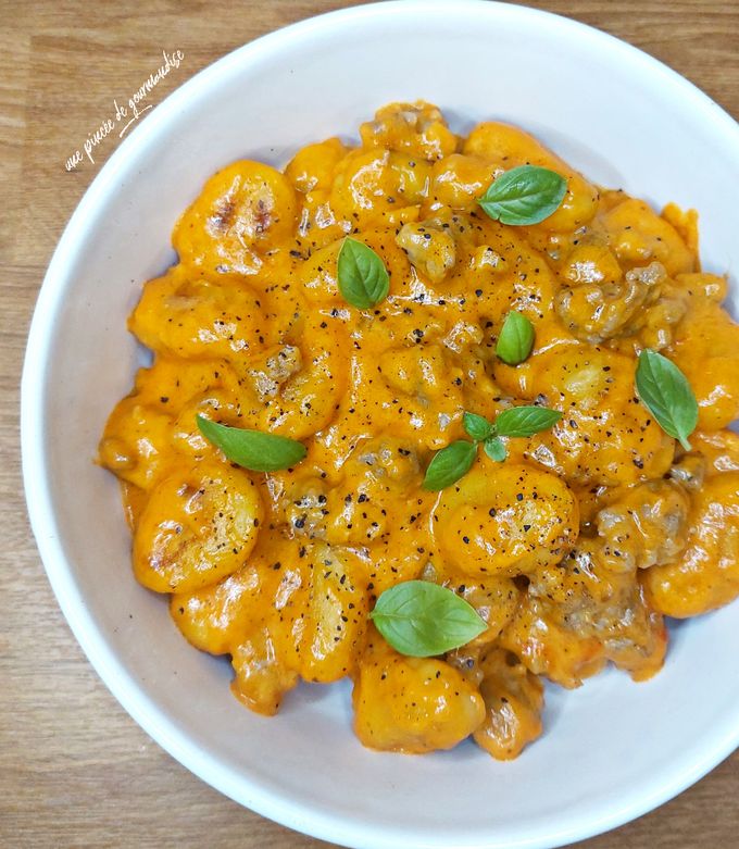 Une photo de Gnocchis à la saucisse et à la tomate