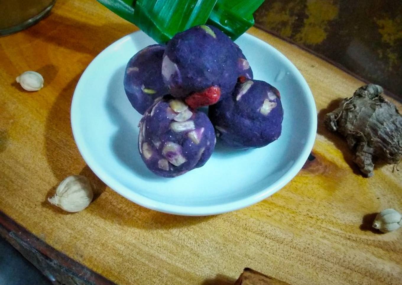 Camilan stamina ubi unggu dan prebiotik