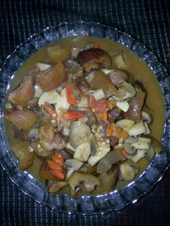 Foto resep Oseng kikil & jamur kancing