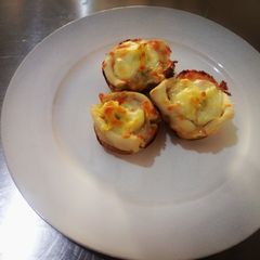 Cheesy tarts.. A picture of Cheesy tarts...