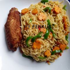 A picture of Stir fried noodles.