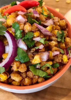खट्टी, मीठी, तीखी कॉर्न फ्राई. (Khatti mithi teekhi corn fry recipe in hindi) रेसिपी मुख्य फोटो
