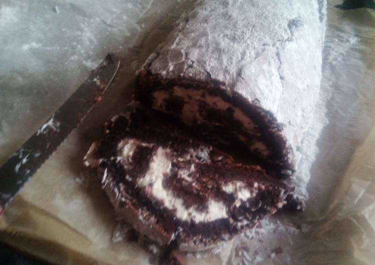 Steps to Prepare Quick Chocolate Roulade