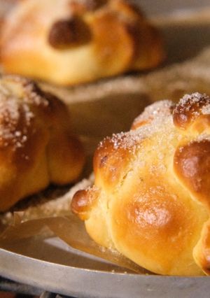 Una foto de Pan de muerto tradicional