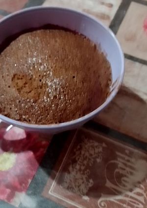 Una foto de Torta en taza de chocolate