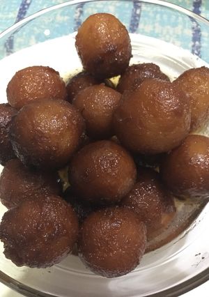 A picture of Gullab jaamun.