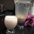 Licuado de frutilla, banana y mango