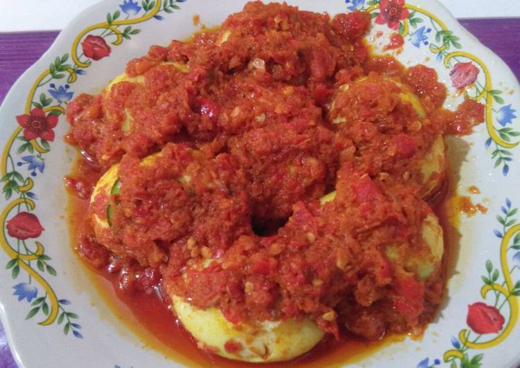 Cara Gampang Menyiapkan Telur Balado, Enak Banget