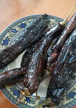 Una foto de Chiles pasilla fritos