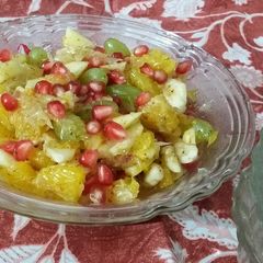 A picture of Fruit chaat.