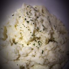 A picture of Garlic Mashed Cauliflower.