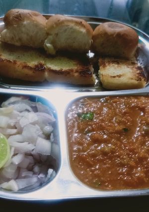 A picture of Yummy pav bhaji.