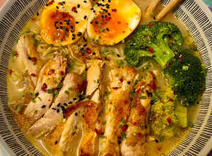 Foto principal de Miso Ramen de Pollo crujiente