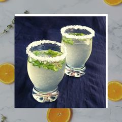 A picture of Fresh Mint Lemonade.