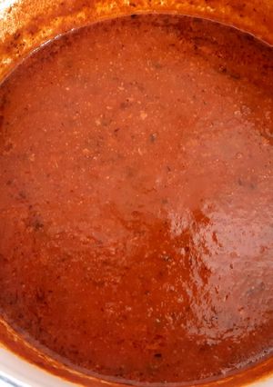Una foto de Tuco con la salsa que sobró de pizza y chorizos a la parrilla🇺🇾