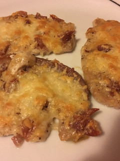 Una foto de Lomo con queso gratinado