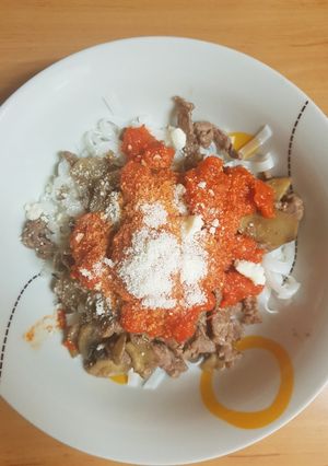 Una foto de Noodles de arroz con ternera