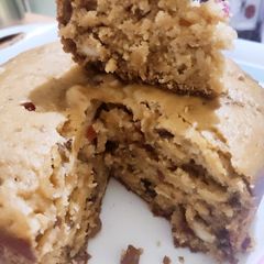 A picture of Wheat dry fruits cake.