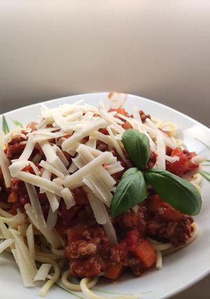 A picture of Spaghetti Bolognese.