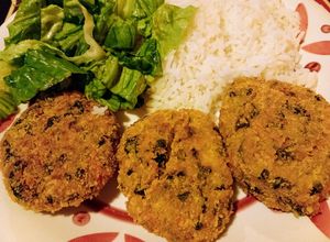 Una foto de Nuggets caseros de espinaca y zanahoria