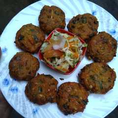 A picture of পেয়াজকলি দিয়ে মুসুর ডালের বরা.