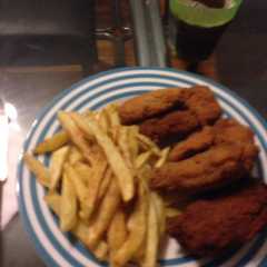 Foto principal de Pollo crocante con papas fritas