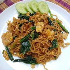A picture of Mie Goreng Simpel.