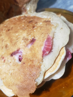 Una foto de Pancakes con frutillas