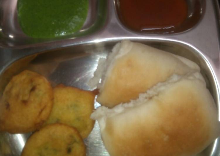 Vada pav