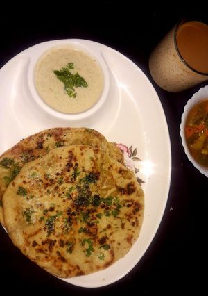 Aloo Paneer Kulcha रेसिपी मुख्य फोटो