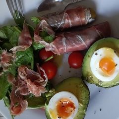 A picture of Spinach and avocado.