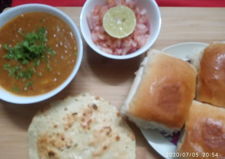 Steps to Make Homemade Pav bhaji