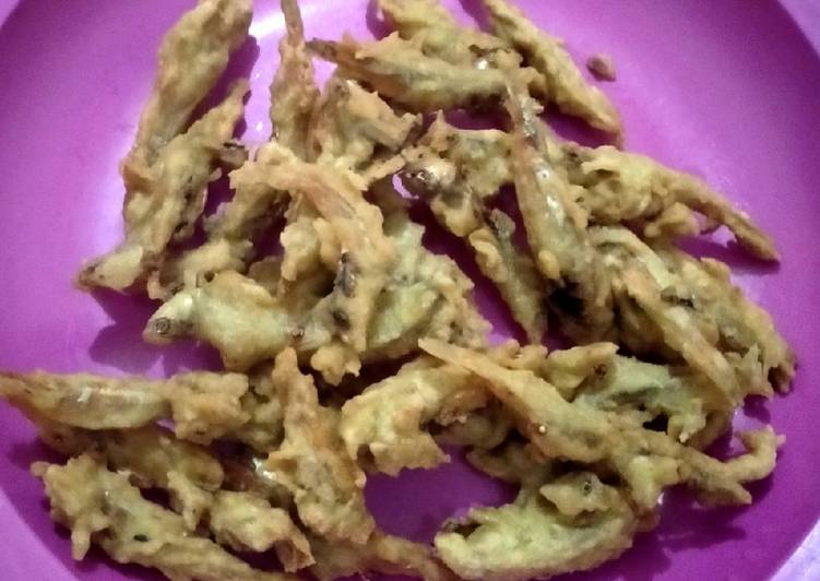 Ikan teri goreng kriuk