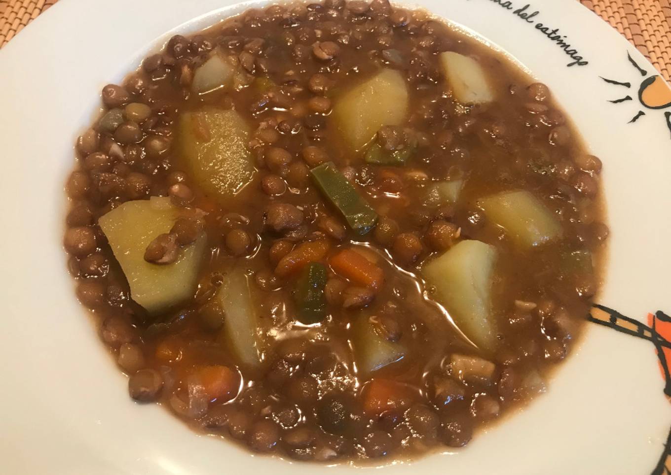 Lentejas guisadas con verduras