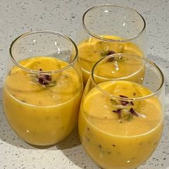 A picture of Mango Apple Sharbat.