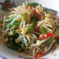 A picture of Tumis tauge kacang panjang.