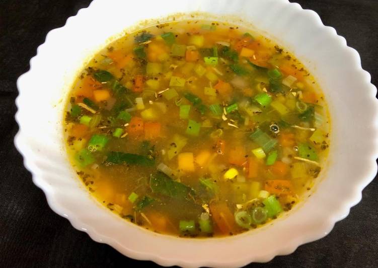 Monday Fresh Minestrone soup with quinoa