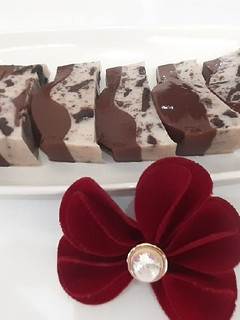 Foto resep Puding Oreo berlapis cokelat