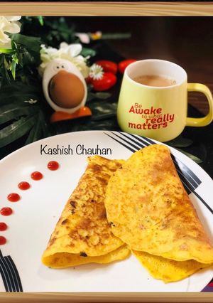 A picture of Egg Dosa.