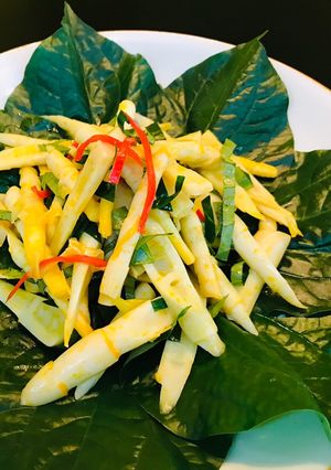 Hình của món Măng trúc xào lá lốt.